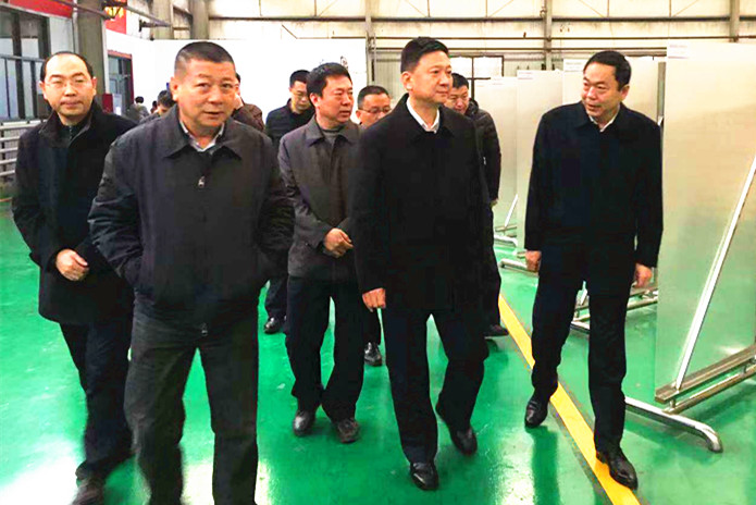 市副市长、公安局长成文碧深入日盛达集团进行调研